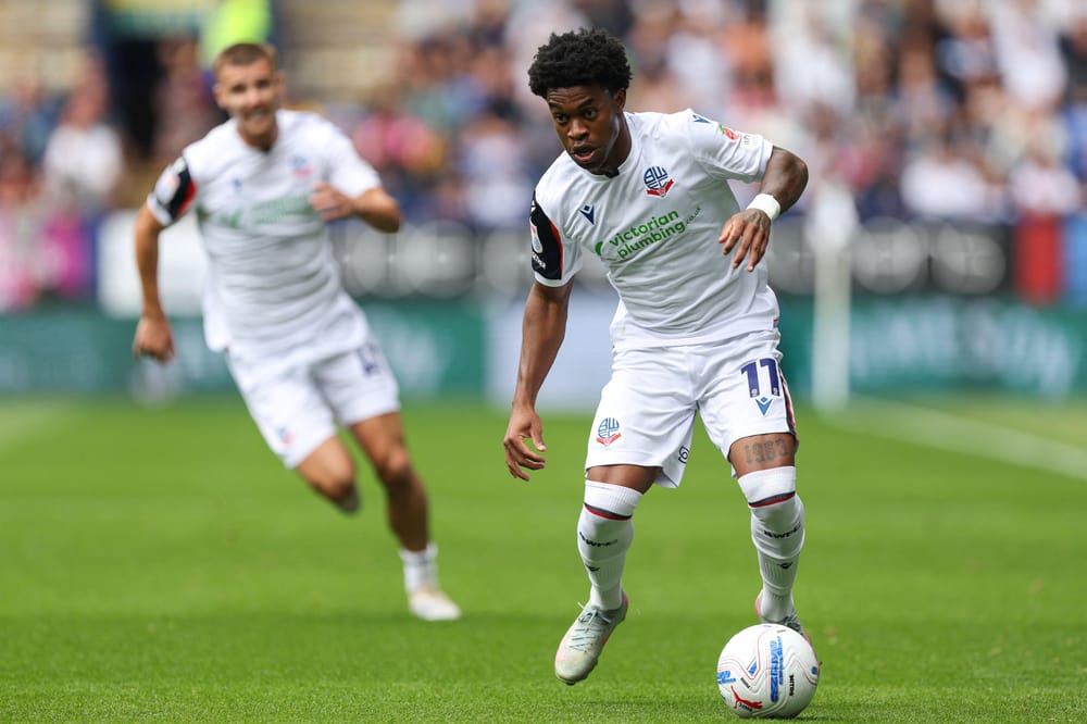 3F9D08N 15th August; Toughsheet Community Stadium, Bolton, Greater Manchester, England; EFL Championship Football, Bolton Wanderers versus Preston North End; Thierry Gale of Bolton Wanderers runs with the ball Credit: Action Plus Sports Images/Alamy Live News