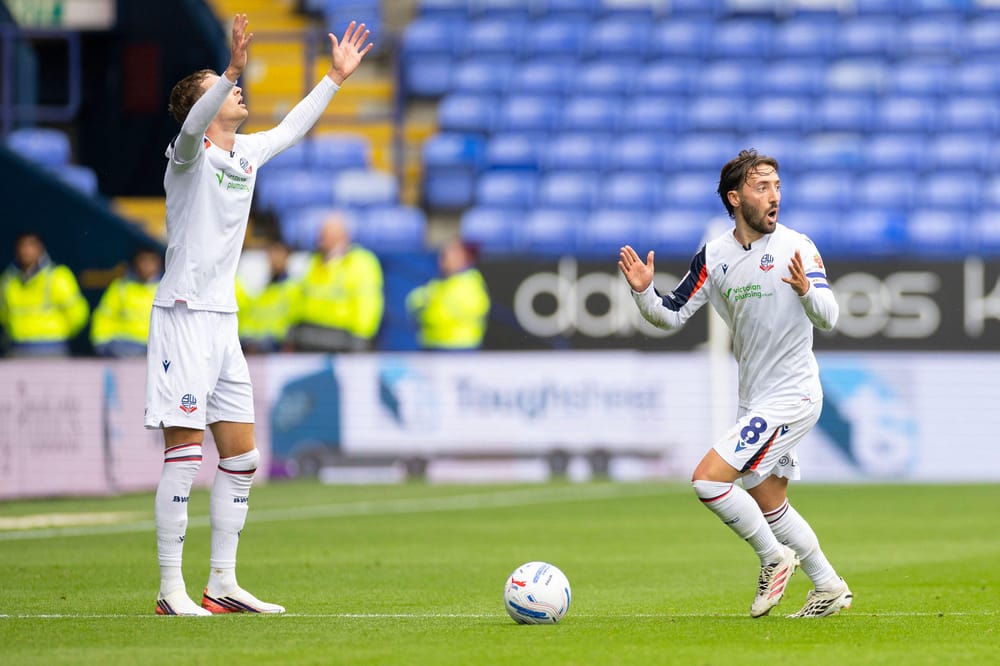 3FD8P48 Josh Sheehan #8 of Bolton Wanderers F.C gesticulates during the Sky Bet Championship match between Bolton Wanderers and Lincoln City at the Toughsheet Stadium, Bolton on Saturday 29th August 2026. (Photo: Mike Morese | MI News) Credit: MI News & Sport /Alamy Live News