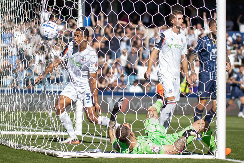 3FF2GDM London, UK. 05th Sep, 2026. LONDON, ENGLAND - SEPTEMBER 5: Chris Forino (Bolton Wanderers) and Jack Bonham (Bolton Wanderers) look on at Caleb Taylor (Millwall) finds the back of the net during the match between Millwall and Bolton Wanderers in the EFL Sky Bet Championship on September 5, 2026 at The Den, London, England. (Photo by Claire Jeffrey/Sports Press Photo) Credit: SPP Sport Press Photo. /Alamy Live News